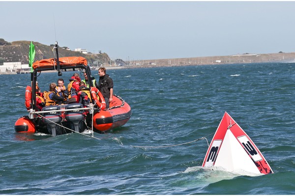 California Boats sinks in Evans Bay